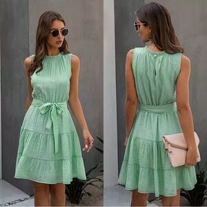 Green summer dress sleeves tiered ruched size M